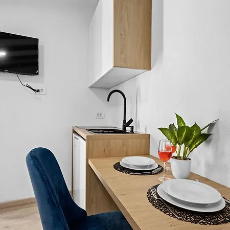 In With Sea View Terrace Appartement *